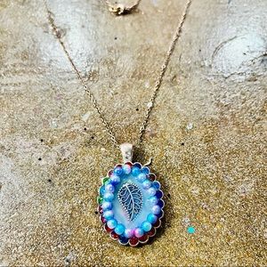 Rhinestone and Pearl Pendant Necklace